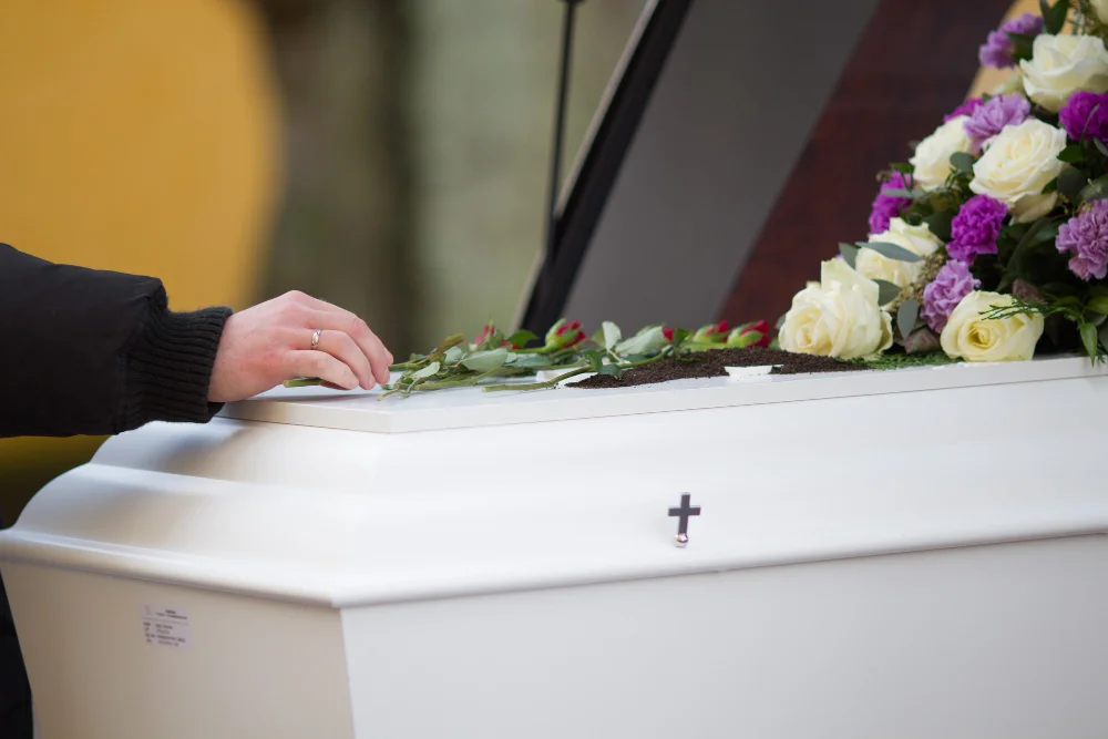 Funerária Leste: Atendimento 24h e Apoio Humanizado